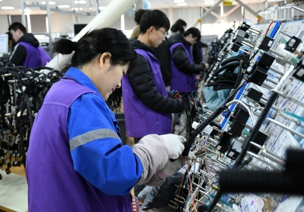 这项出口逆势增长超9%，中国变身“工厂的工厂”